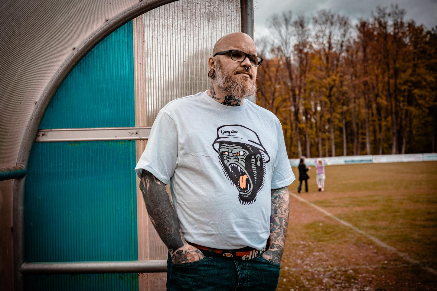 Esential Ape Shirt